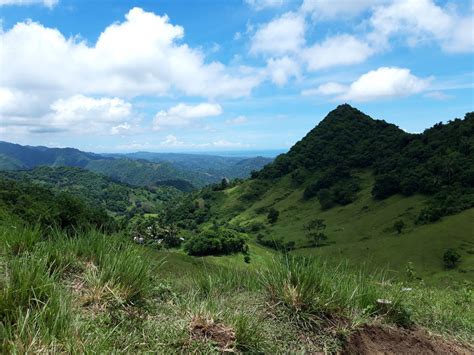 Mount Naupa, Cebu, Philippines .
